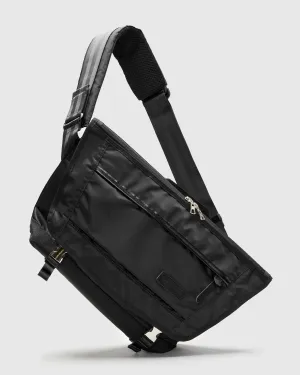 Lightning V2 Messenger Bag in Black